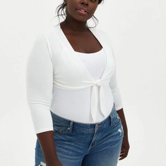 Torrid White 3/4 Sleeve Tie-Front Blouse - Picture 3 of 3